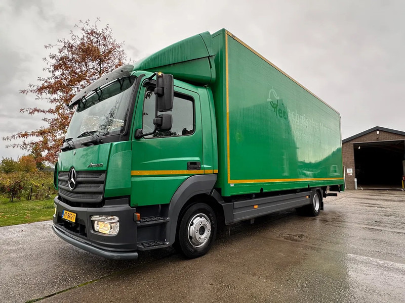 Mercedes-Benz Atego 1018 / NL TRUCK / EURO 6 / ONLY 100.000KM! / BOX+LIFT+SIDE DOOR / CLIMA / AUTOMATIC - Skapbil: bilde 1 Mercedes-Benz Atego 1018 / NL TRUCK / EURO 6 / ONLY 100.000KM! / BOX+LIFT+SIDE DOOR / CLIMA / AUTOMATIC - Skapbil: bilde 1