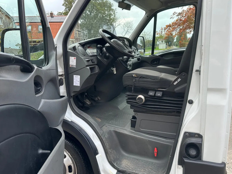 Iveco Daily 35C17 BE TREKKER 12T COMBI MET VELDHUIZEN SDO TRAILER 2008 / EURO 5 / 3 PERS. - Trekkvogn: bilde 5 Iveco Daily 35C17 BE TREKKER 12T COMBI MET VELDHUIZEN SDO TRAILER 2008 / EURO 5 / 3 PERS. - Trekkvogn: bilde 5