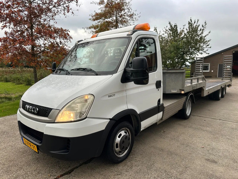 Iveco Daily 35C17 BE TREKKER 12T COMBI MET VELDHUIZEN SDO TRAILER 2008 / EURO 5 / 3 PERS. - Trekkvogn: bilde 1 Iveco Daily 35C17 BE TREKKER 12T COMBI MET VELDHUIZEN SDO TRAILER 2008 / EURO 5 / 3 PERS. - Trekkvogn: bilde 1