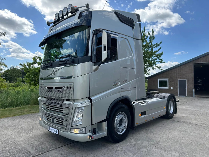 Volvo FH 460 / GLOBETROTTER / EURO 6 / I-Shift / HYDRAULIC / FULL AIR / NEW TACHO - Trekkvogn: bilde 1 Volvo FH 460 / GLOBETROTTER / EURO 6 / I-Shift / HYDRAULIC / FULL AIR / NEW TACHO - Trekkvogn: bilde 1