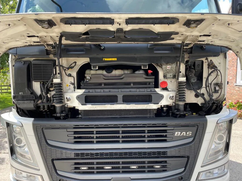 Volvo FM 460 EURO 6 / TOP!! / NL TRUCK / GLOBETROTTER / SAFETY SYSTEMS - Trekkvogn: bilde 3 Volvo FM 460 EURO 6 / TOP!! / NL TRUCK / GLOBETROTTER / SAFETY SYSTEMS - Trekkvogn: bilde 3
