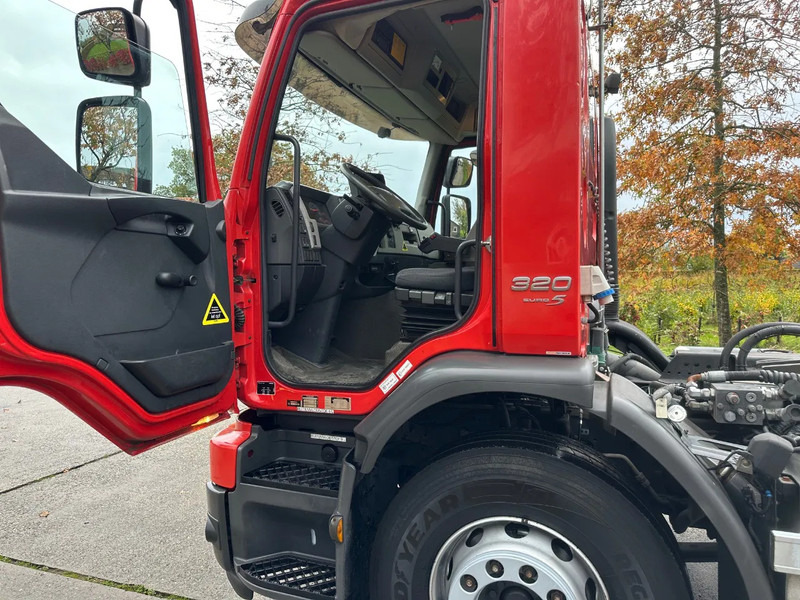 Volvo FE 320 / NL TRUCK / EURO 5 / HIAB MULTILIFT XR 21T / LIKE NEW!! / LOW KM!! / LIFT+STEER AXLE - Krokbil: bilde 4 Volvo FE 320 / NL TRUCK / EURO 5 / HIAB MULTILIFT XR 21T / LIKE NEW!! / LOW KM!! / LIFT+STEER AXLE - Krokbil: bilde 4