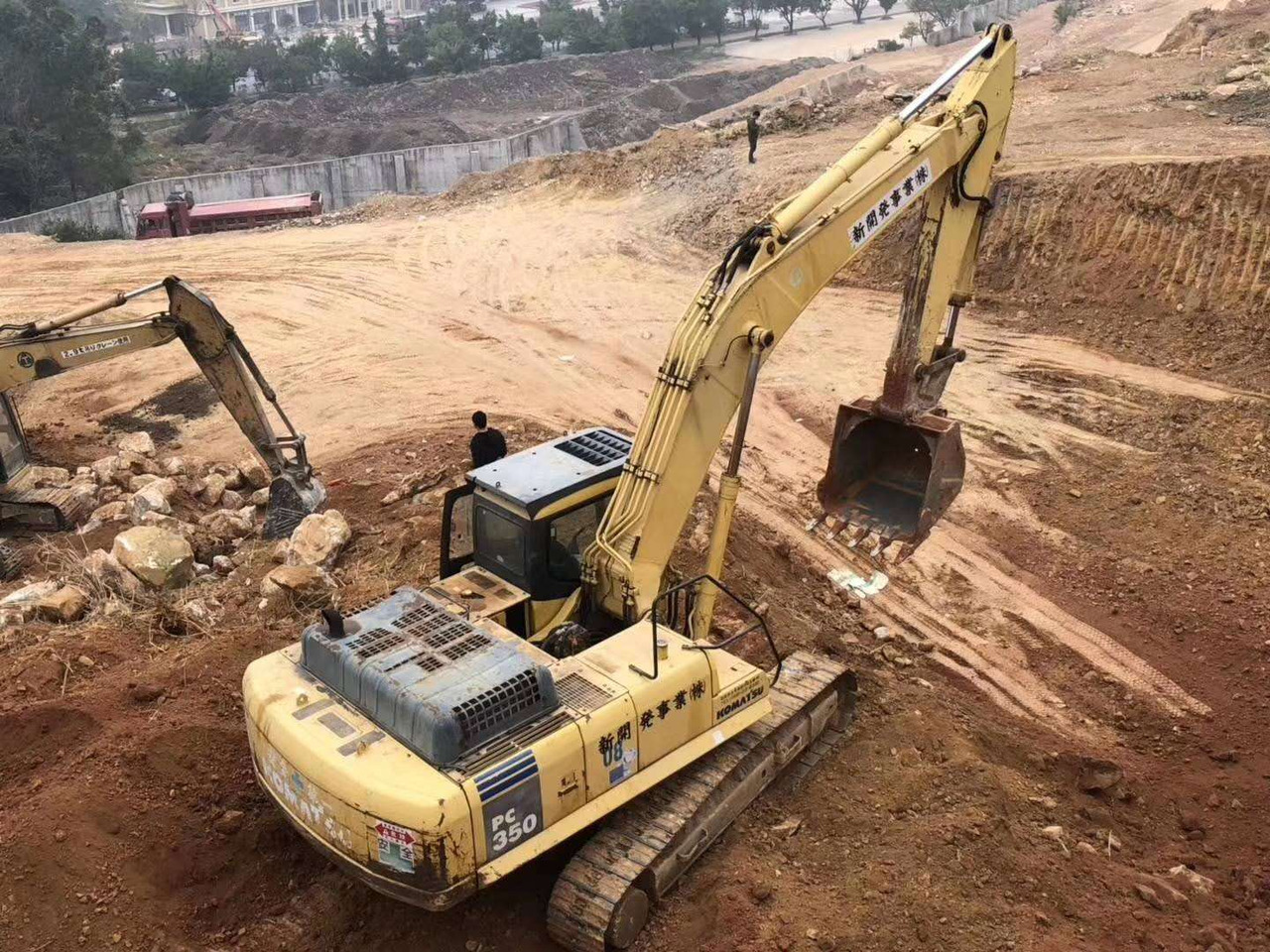 KOMATSU PC350-7 - Beltegraver: bilde 1 KOMATSU PC350-7 - Beltegraver: bilde 1