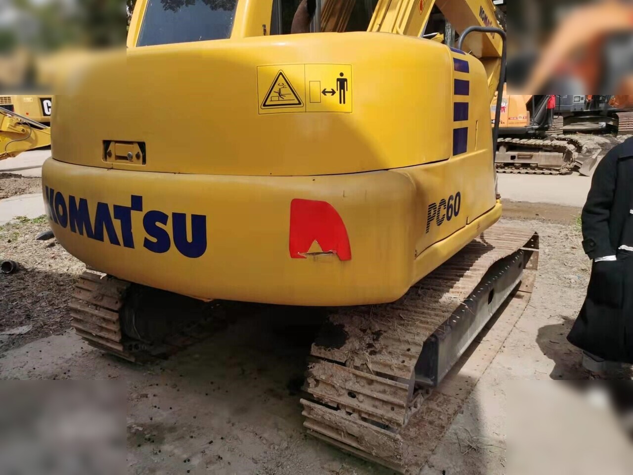 KOMATSU PC60-7 - Beltegraver: bilde 1 KOMATSU PC60-7 - Beltegraver: bilde 1