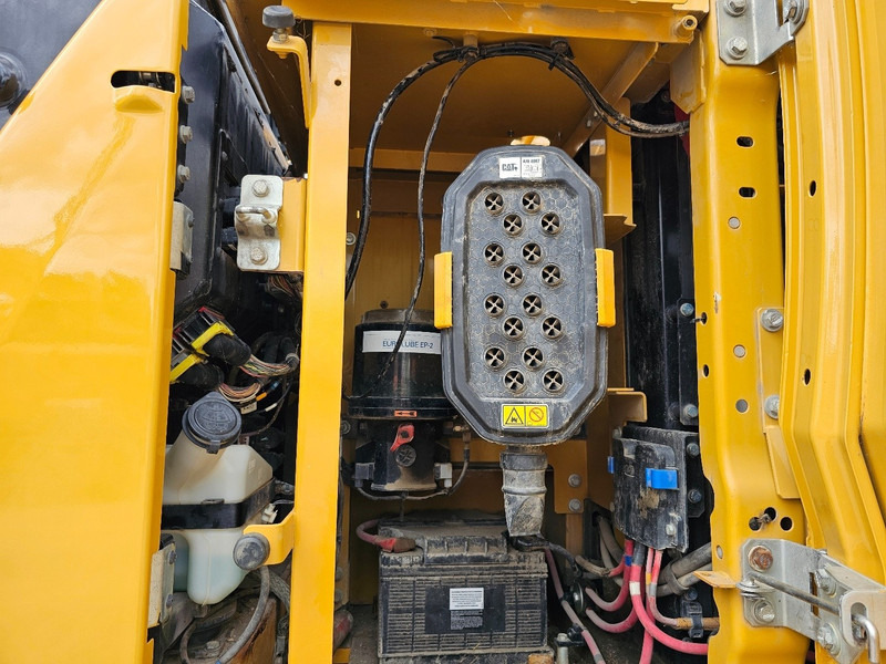 Beltegraver Caterpillar 323 ** Incl. full Trimble system **: bilde 11