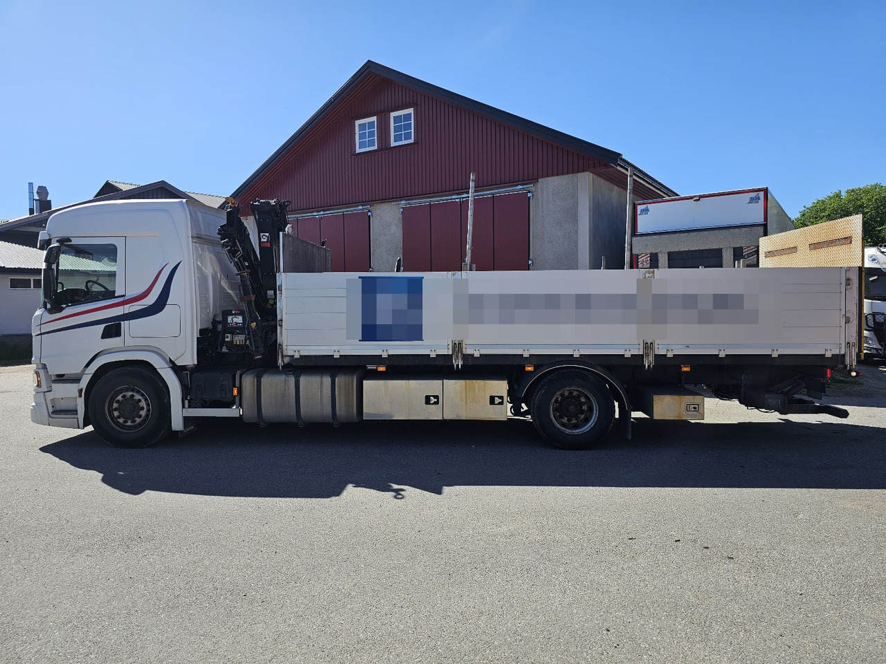 Scania P320 - Planbil, Kranbil: bilde 2 Scania P320 - Planbil, Kranbil: bilde 2