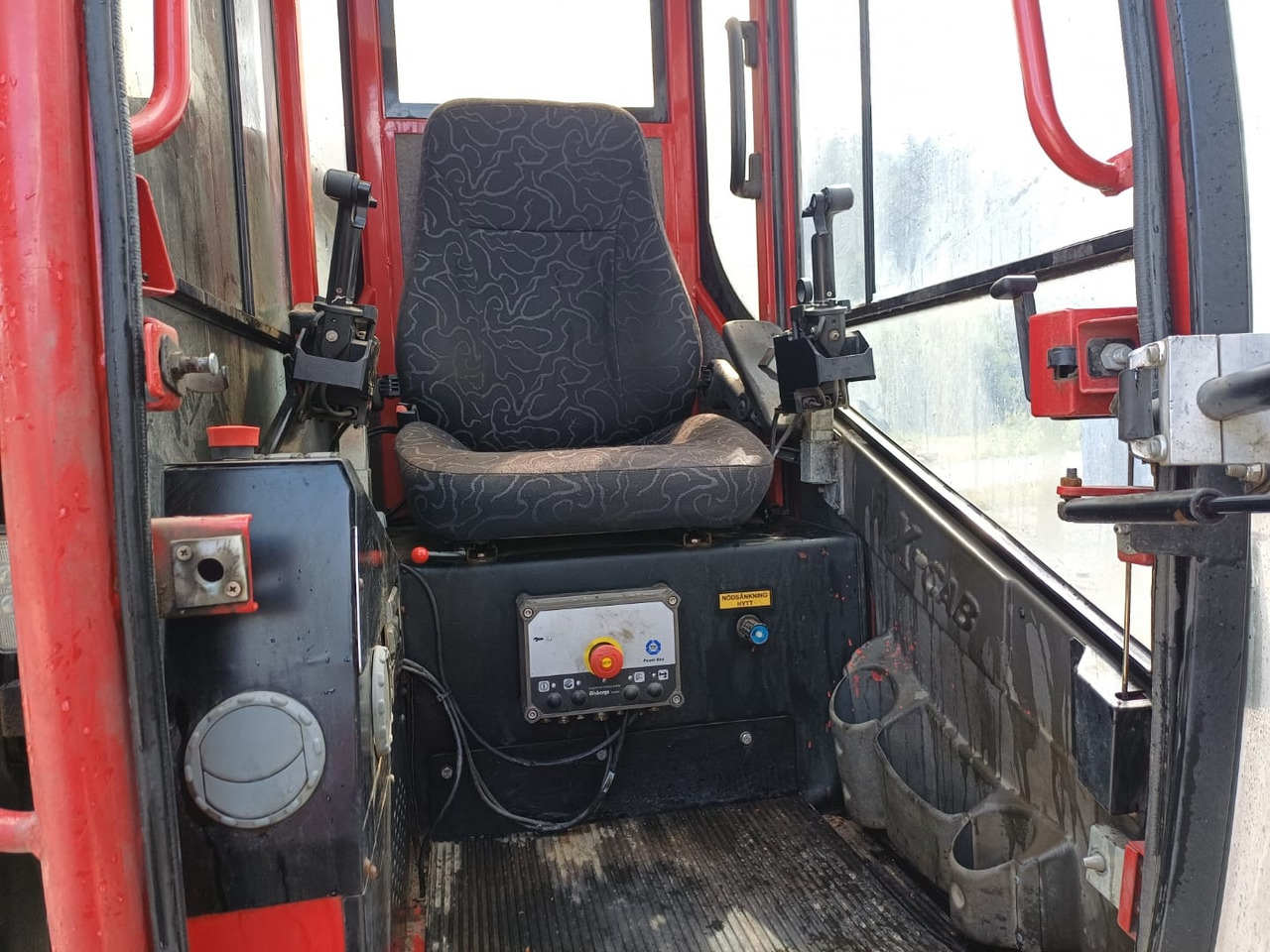 Volvo FH16 750 - Tømmerbil, Kranbil: bilde 5 Volvo FH16 750 - Tømmerbil, Kranbil: bilde 5