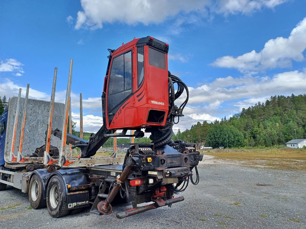 Volvo FH16 750 - Tømmerbil, Kranbil: bilde 3 Volvo FH16 750 - Tømmerbil, Kranbil: bilde 3