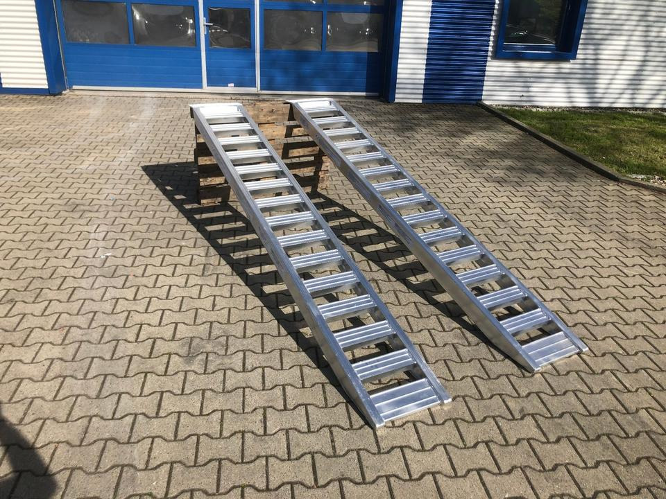 Alurampen Satz 2,5m 2000KG Minibagger Minilader Quad Auffahrrampe *INKL.19% MWST* - Lasterampe: bilde 5 Alurampen Satz 2,5m 2000KG Minibagger Minilader Quad Auffahrrampe *INKL.19% MWST* - Lasterampe: bilde 5