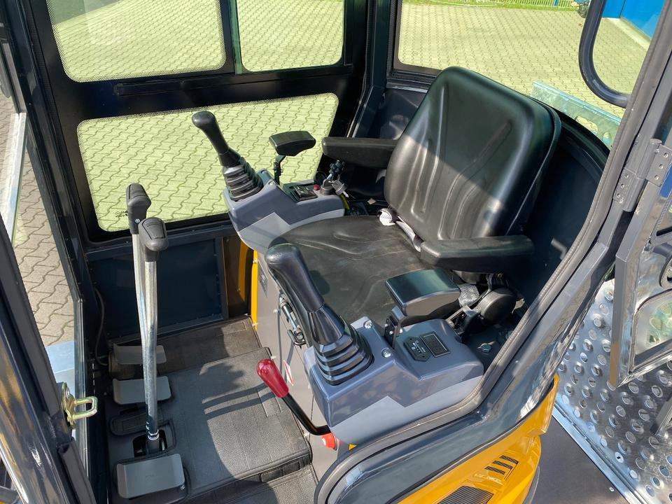 Minigraver Minibagger BK1250KJSR + Tieflader + Zubehör *INKL.19% MWST*BERGER KRAUS*VERSTELLFAHRWERK* KUBOTA*SOFORT!*: bilde 14 Minigraver Minibagger BK1250KJSR + Tieflader + Zubehör *INKL.19% MWST*BERGER KRAUS*VERSTELLFAHRWERK* KUBOTA*SOFORT!*: bilde 14