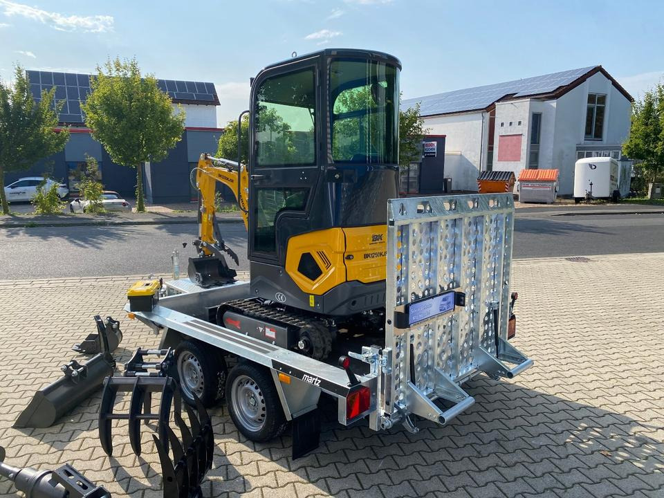 Minibagger BK1250KJSR + Tieflader + Zubehör *INKL.19% MWST*BERGER KRAUS*VERSTELLFAHRWERK* KUBOTA*SOFORT!* - Minigraver: bilde 4 Minibagger BK1250KJSR + Tieflader + Zubehör *INKL.19% MWST*BERGER KRAUS*VERSTELLFAHRWERK* KUBOTA*SOFORT!* - Minigraver: bilde 4