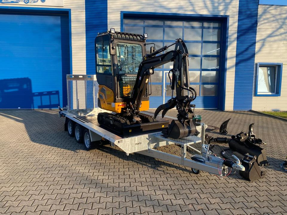 Minibagger BK2000NKSR + Tieflader + Zubehör *INKL.19% MWST*BERGER KRAUS*KUBOTA* KLIMA*SCHWENKARM*VERSTELLFAHRWERK* - Minigraver: bilde 3 Minibagger BK2000NKSR + Tieflader + Zubehör *INKL.19% MWST*BERGER KRAUS*KUBOTA* KLIMA*SCHWENKARM*VERSTELLFAHRWERK* - Minigraver: bilde 3