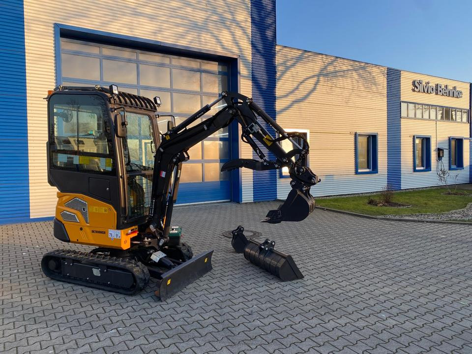 Minibagger BK2000NKSR inkl. Schaufelpaket *INKL.19% MWST*BERGER KRAUS*KUBOTA* KLIMA*SCHWENKARM*VERSTELLFAHRWERK* - Minigraver: bilde 4 Minibagger BK2000NKSR inkl. Schaufelpaket *INKL.19% MWST*BERGER KRAUS*KUBOTA* KLIMA*SCHWENKARM*VERSTELLFAHRWERK* - Minigraver: bilde 4