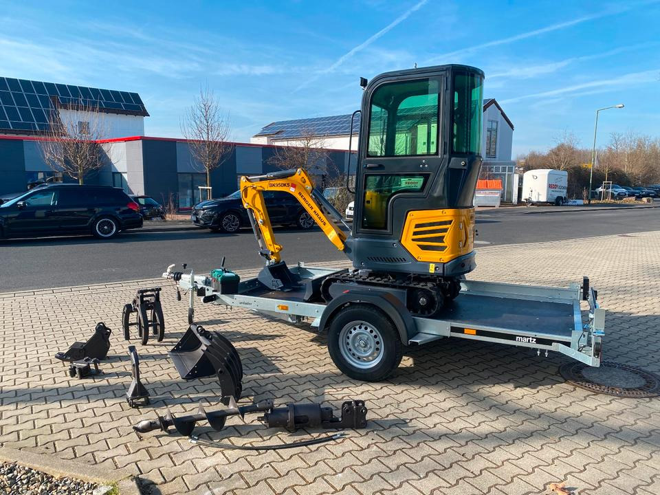 Minibagger BK950KS + Anhänger + Zubehör *INKL.19% MWST*BERGER KRAUS*KABINE*SOFORT!* - Minigraver: bilde 3 Minibagger BK950KS + Anhänger + Zubehör *INKL.19% MWST*BERGER KRAUS*KABINE*SOFORT!* - Minigraver: bilde 3