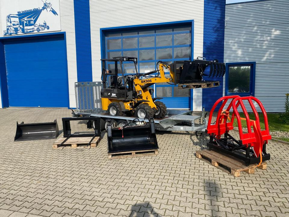 Radlader/Hoflader BK906 inkl. Tieflader und großem Zubehörpaket *INKL.19% MWST*BERGER KRAUS*PERKINS*CE*SOFORT!* - Minigraver, Tilhenger: bilde 3 Radlader/Hoflader BK906 inkl. Tieflader und großem Zubehörpaket *INKL.19% MWST*BERGER KRAUS*PERKINS*CE*SOFORT!* - Minigraver, Tilhenger: bilde 3