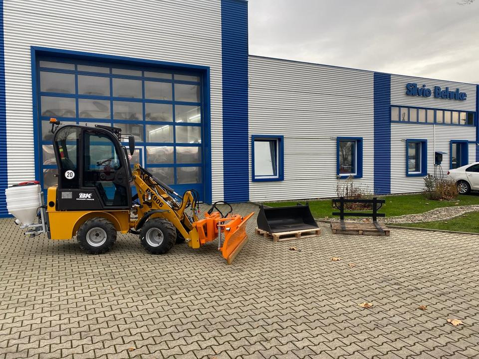 Radlader/Hoflader BK906 mit Kabine inkl. Winter-Komplettpaket *INKL.19% MWST.*BERGER KRAUS*PERKINS*EURO*SOFORT!* - Minilaster: bilde 2 Radlader/Hoflader BK906 mit Kabine inkl. Winter-Komplettpaket *INKL.19% MWST.*BERGER KRAUS*PERKINS*EURO*SOFORT!* - Minilaster: bilde 2