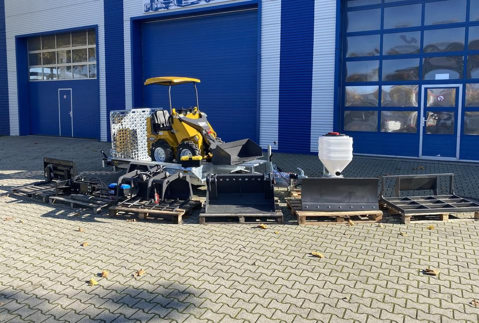 Radlader/Mini-Radlader BK360SW inkl. Tieflader und großem Zubehör *INKL.19% MWST*BERGER KRAUS*B&S MOTOR*SOFORT!* - Minilaster, Tilhenger: bilde 1 Radlader/Mini-Radlader BK360SW inkl. Tieflader und großem Zubehör *INKL.19% MWST*BERGER KRAUS*B&S MOTOR*SOFORT!* - Minilaster, Tilhenger: bilde 1