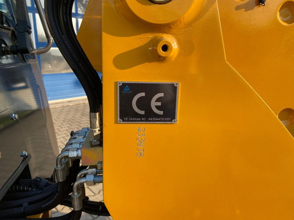 Teleskophjullaster Teleskoplader/Radlader BK810T inkl. Gabel/Schaufelpaket *INKL.19% MWST*BERGER KRAUS*KUBOTA*EURO*CE*: bilde 10 Teleskophjullaster Teleskoplader/Radlader BK810T inkl. Gabel/Schaufelpaket *INKL.19% MWST*BERGER KRAUS*KUBOTA*EURO*CE*: bilde 10