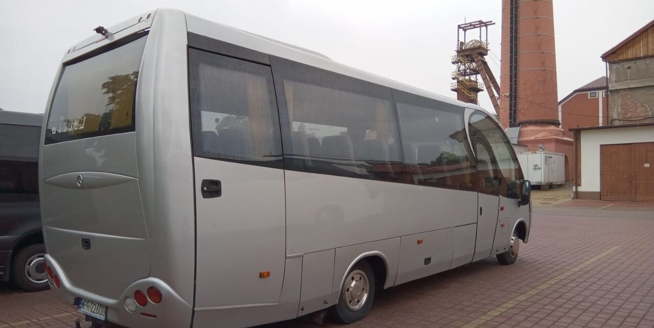 Mercedes-Benz MAGO 2 / VARIO / BELUGA / XXL / 34 PLACE - Forstadsbus: bilde 2 Mercedes-Benz MAGO 2 / VARIO / BELUGA / XXL / 34 PLACE - Forstadsbus: bilde 2