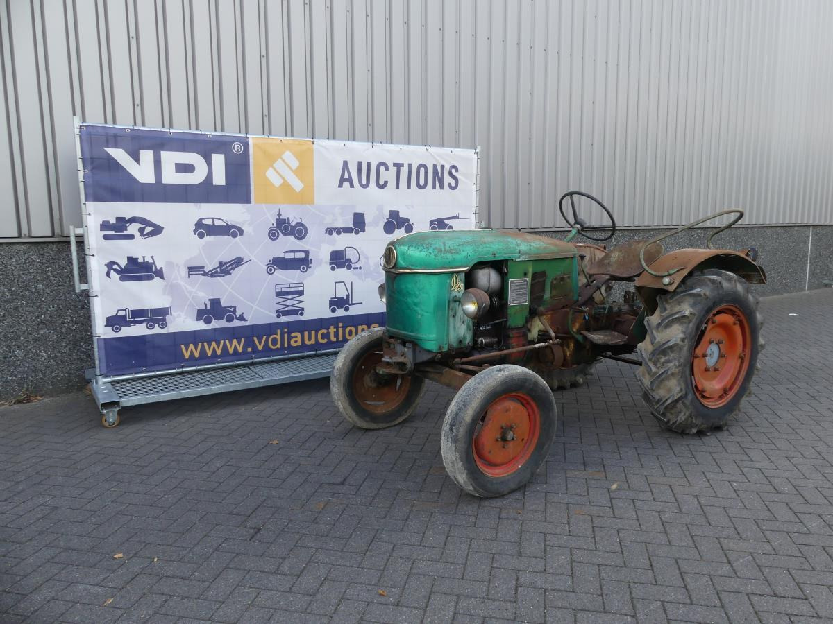 Deutz D15N - Traktor: bilde 1 Deutz D15N - Traktor: bilde 1