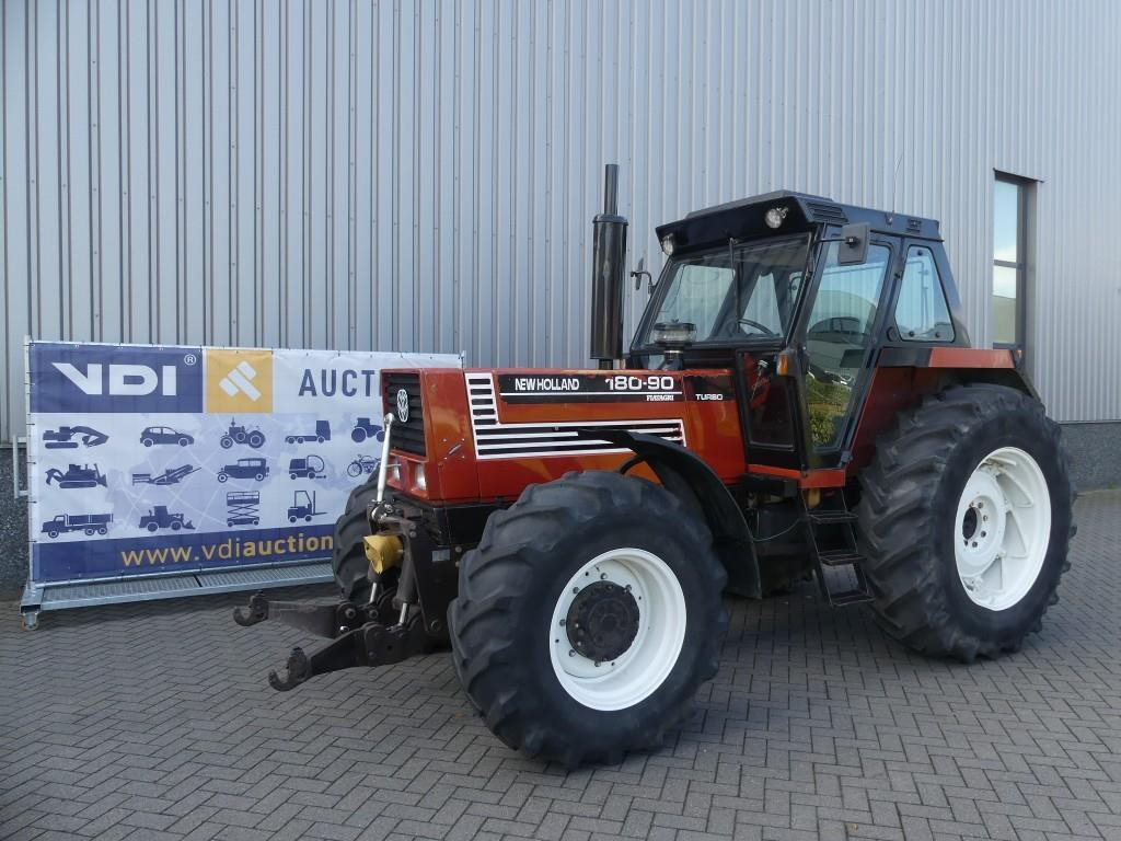 Fiat New Holland 180-90 4WD - Traktor: bilde 1 Fiat New Holland 180-90 4WD - Traktor: bilde 1