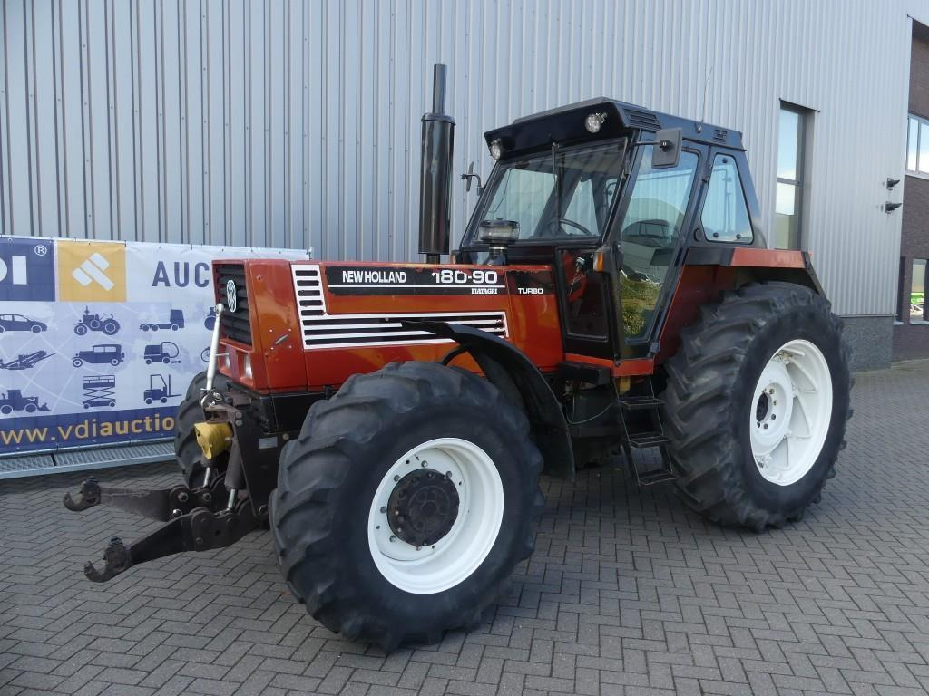 Fiat New Holland 180-90 4WD - Traktor: bilde 3 Fiat New Holland 180-90 4WD - Traktor: bilde 3