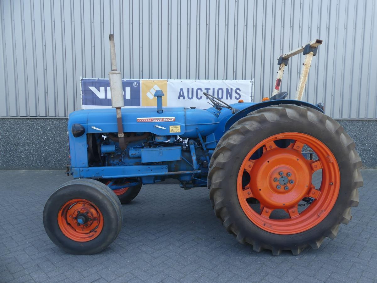 Fordson Major - Traktor: bilde 3 Fordson Major - Traktor: bilde 3