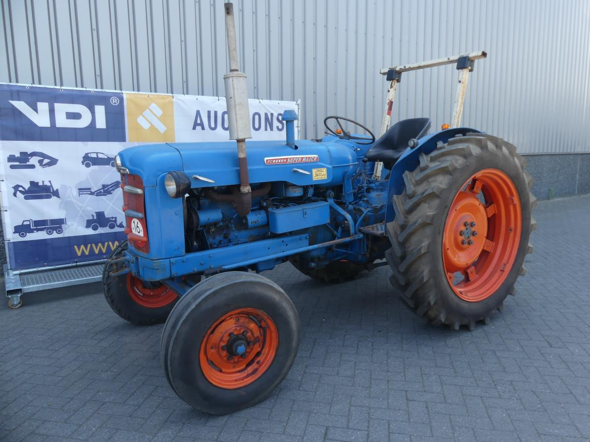 Fordson Major - Traktor: bilde 2 Fordson Major - Traktor: bilde 2
