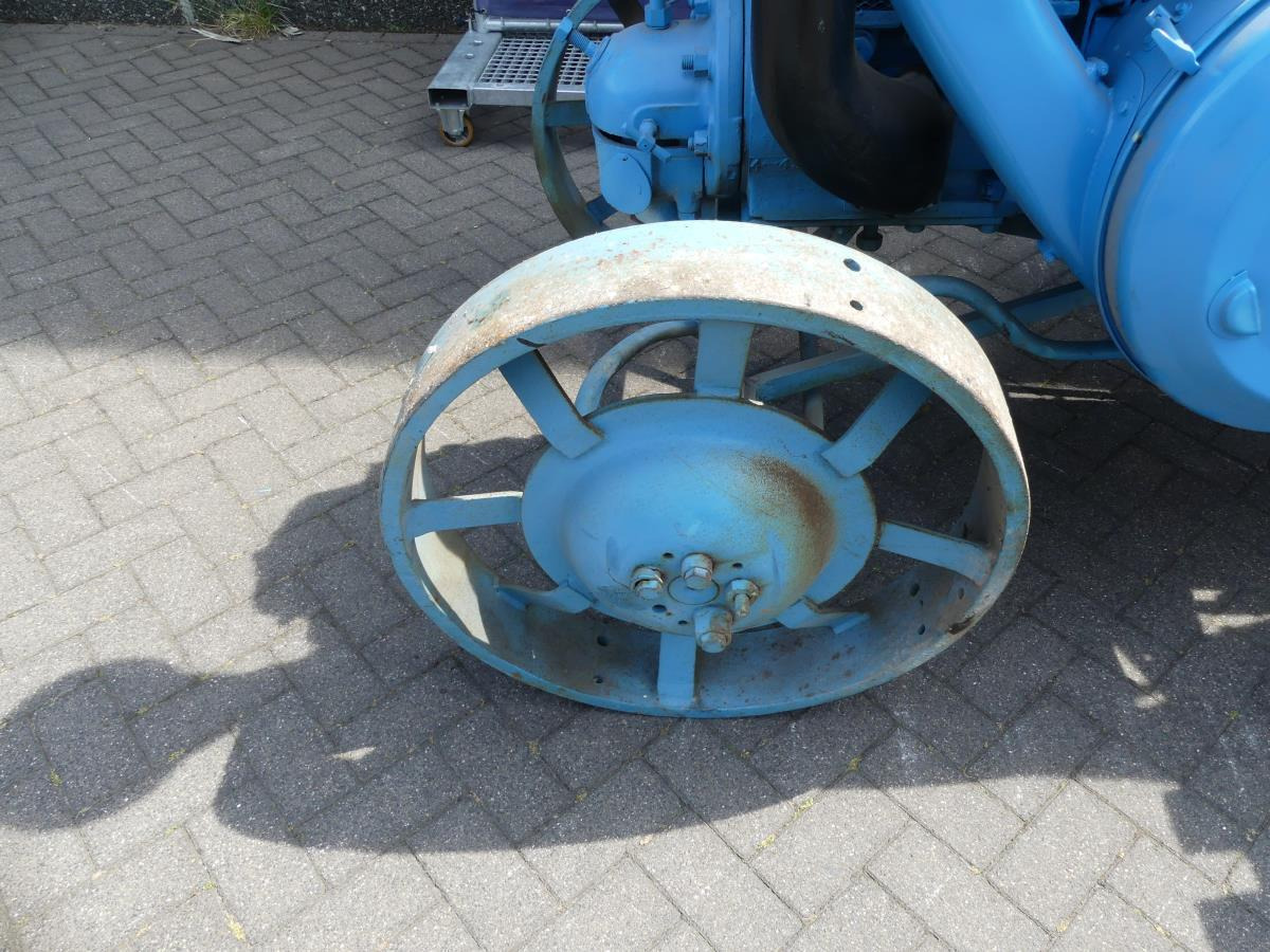 Lanz-Bulldog 20 - Traktor: bilde 5 Lanz-Bulldog 20 - Traktor: bilde 5