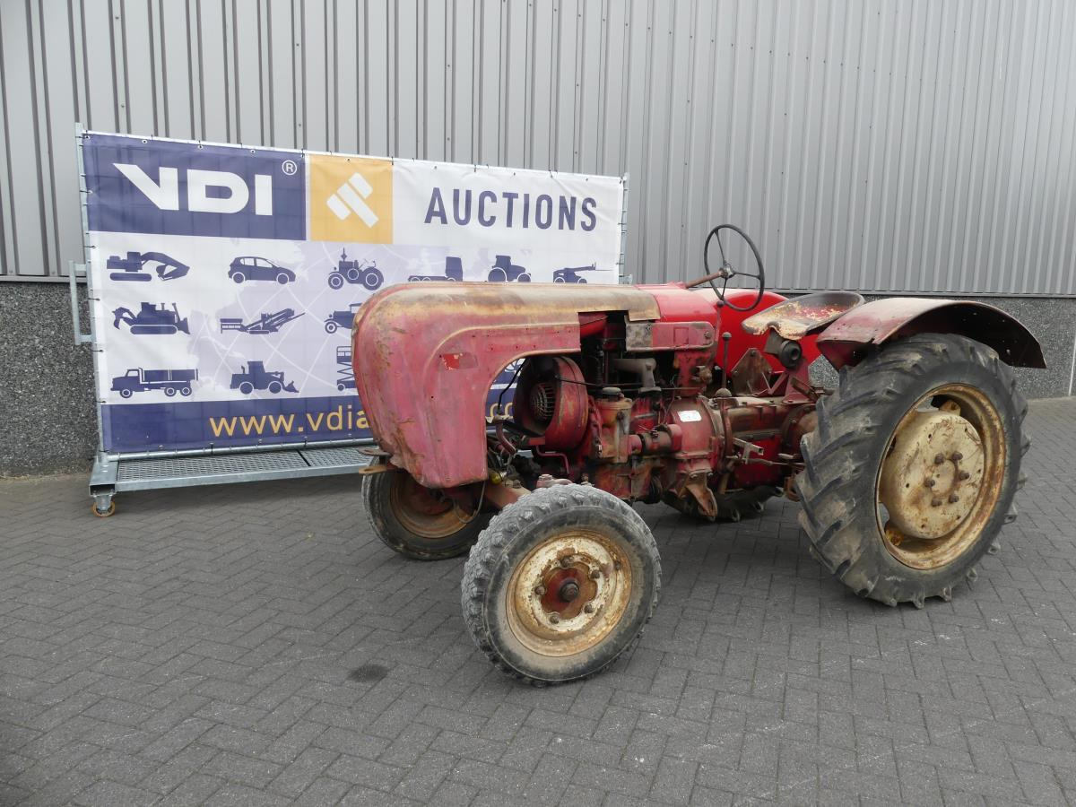 Porsche 218 - Traktor: bilde 1 Porsche 218 - Traktor: bilde 1