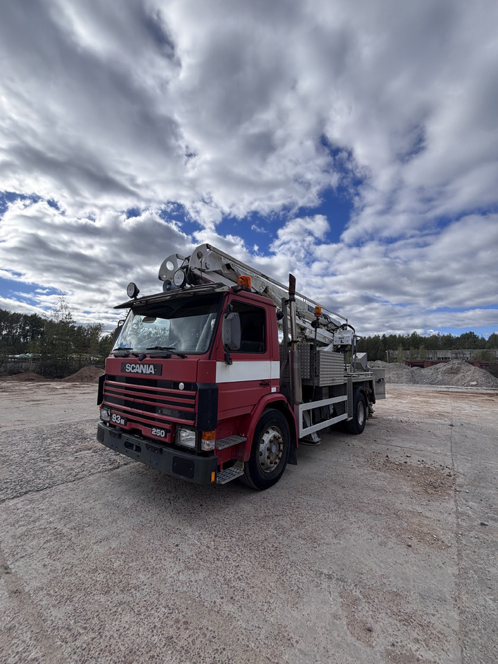 SCANIA - Brannbil: bilde 1 SCANIA - Brannbil: bilde 1