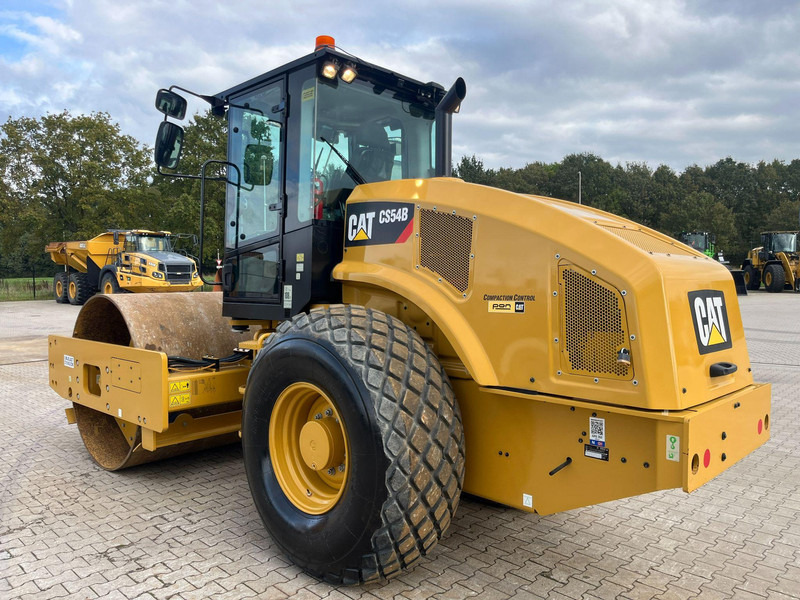 Caterpillar CS54B - Vals: bilde 2 Caterpillar CS54B - Vals: bilde 2