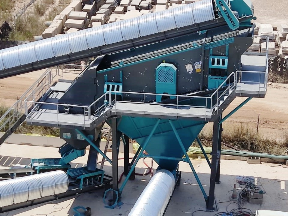 Constmach 2-3-4 Deck Schwingsiebsysteme 2 Jahre Garantie - Sikteverk: bilde 1 Constmach 2-3-4 Deck Schwingsiebsysteme 2 Jahre Garantie - Sikteverk: bilde 1