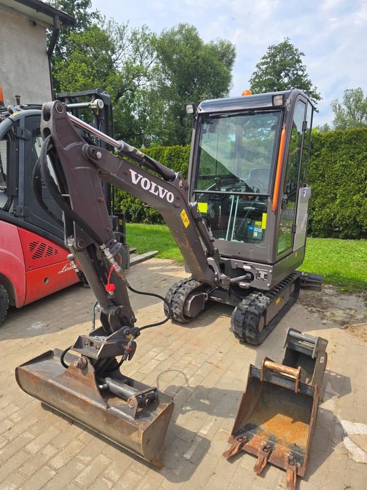 VOLVO EC 18 E - Minigraver: bilde 1 VOLVO EC 18 E - Minigraver: bilde 1
