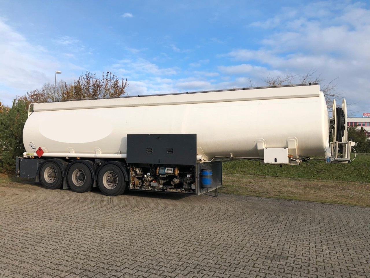 ROHR TAL-A-ZE 4Kammern*ADR*BENZIN*DIESEL*HEIZÖL - Tanksemi: bilde 3 ROHR TAL-A-ZE 4Kammern*ADR*BENZIN*DIESEL*HEIZÖL - Tanksemi: bilde 3