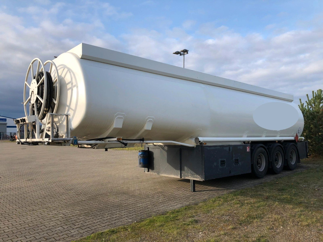 ROHR TAL-A-ZE 4Kammern*ADR*BENZIN*DIESEL*HEIZÖL - Tanksemi: bilde 2 ROHR TAL-A-ZE 4Kammern*ADR*BENZIN*DIESEL*HEIZÖL - Tanksemi: bilde 2