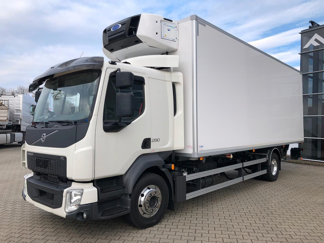 Volvo FL16.280 VollLuft*LBW *Carrier Supra850*a.Miete - Lastebil med kjøl: bilde 2 Volvo FL16.280 VollLuft*LBW *Carrier Supra850*a.Miete - Lastebil med kjøl: bilde 2