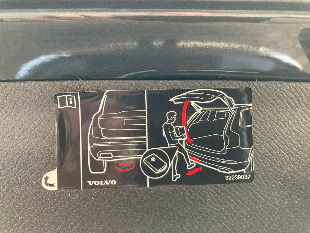 Leie Volvo XC 90 T8 7-Sitzer Inscr. Expr. Recharge AWD Volvo XC 90 T8 7-Sitzer Inscr. Expr. Recharge AWD Volvo XC 90 T8 7-Sitzer Inscr. Expr. Recharge AWD Volvo XC 90 T8 7-Sitzer Inscr. Expr. Recharge AWD: bilde 7