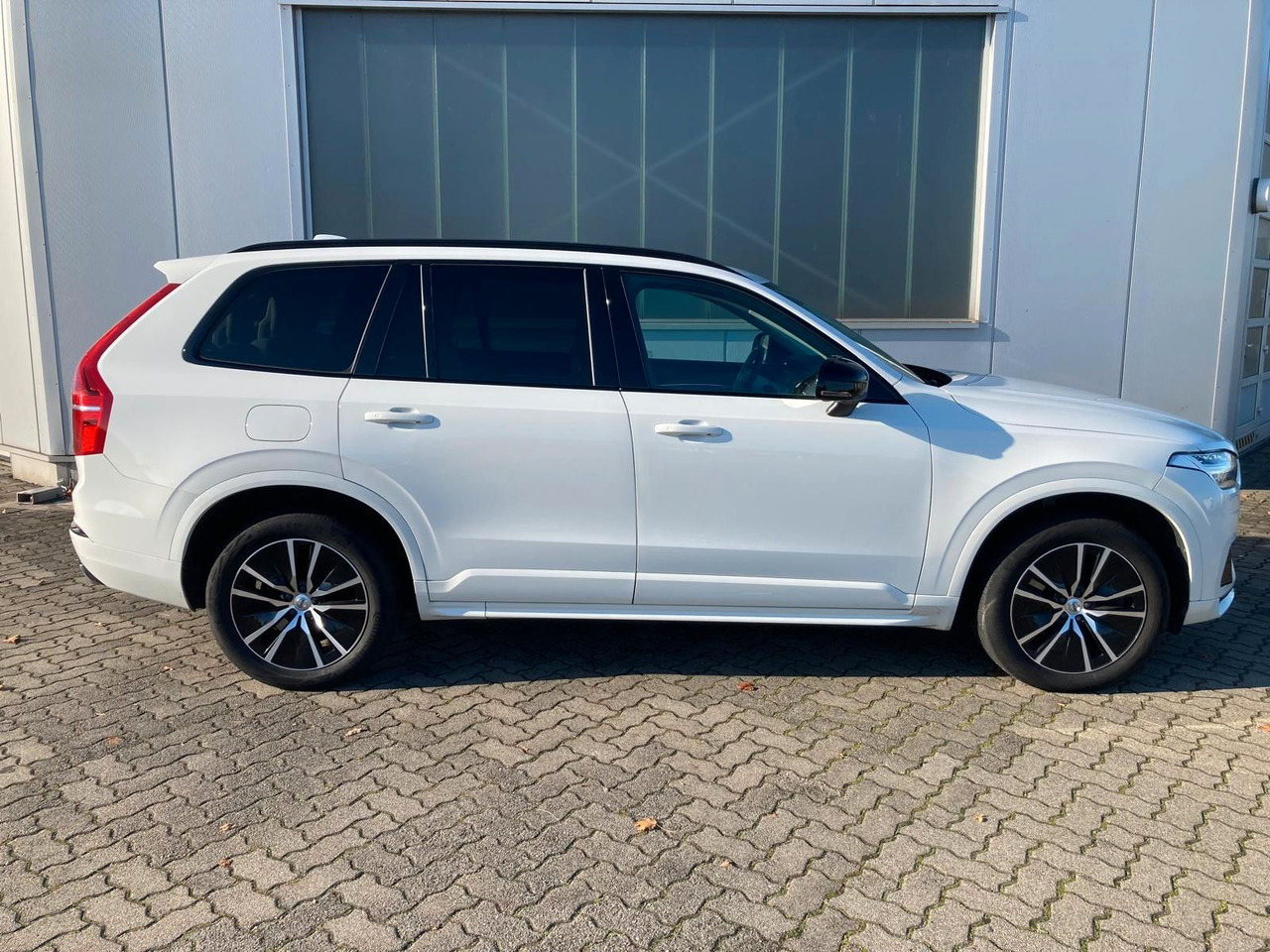 Volvo XC 90 T8 R-Des. Exp. Rech. Pl.-In Hybr. AWD 7-S. - SUV: bilde 3 Volvo XC 90 T8 R-Des. Exp. Rech. Pl.-In Hybr. AWD 7-S. - SUV: bilde 3