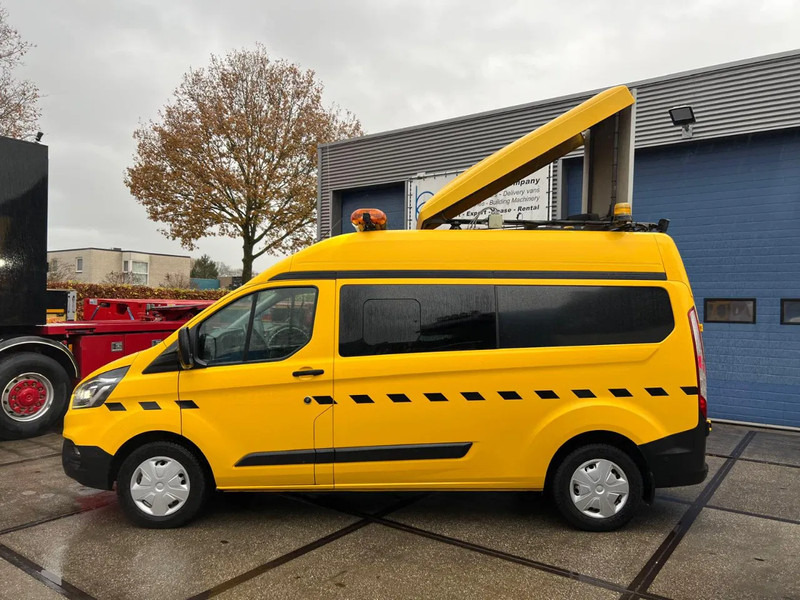 Ford Transit BF3 Escort Van - Kassebil: bilde 1 Ford Transit BF3 Escort Van - Kassebil: bilde 1