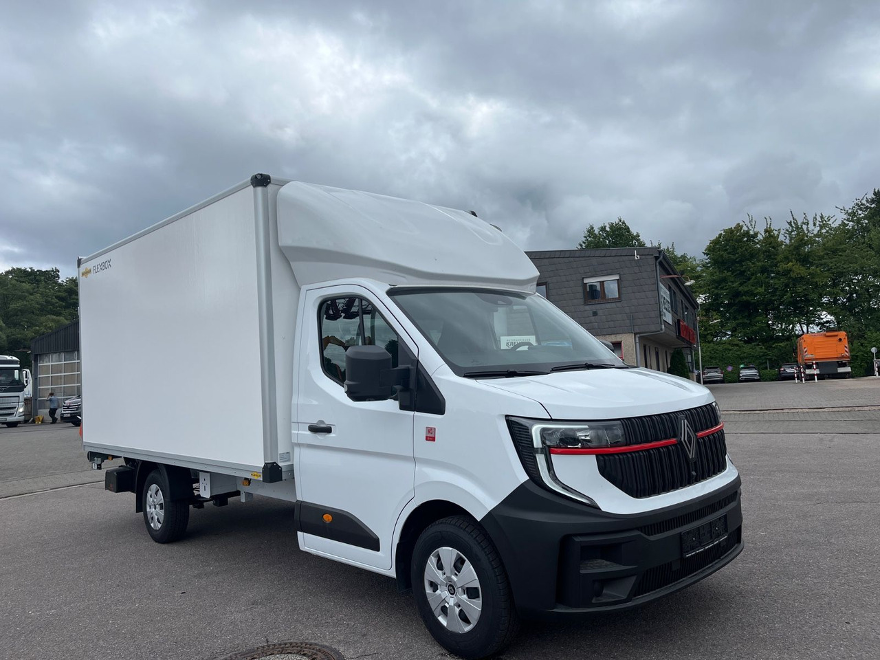 Renault MASTER HUMBAUR KOFFER - Varebil med skap: bilde 2 Renault MASTER HUMBAUR KOFFER - Varebil med skap: bilde 2
