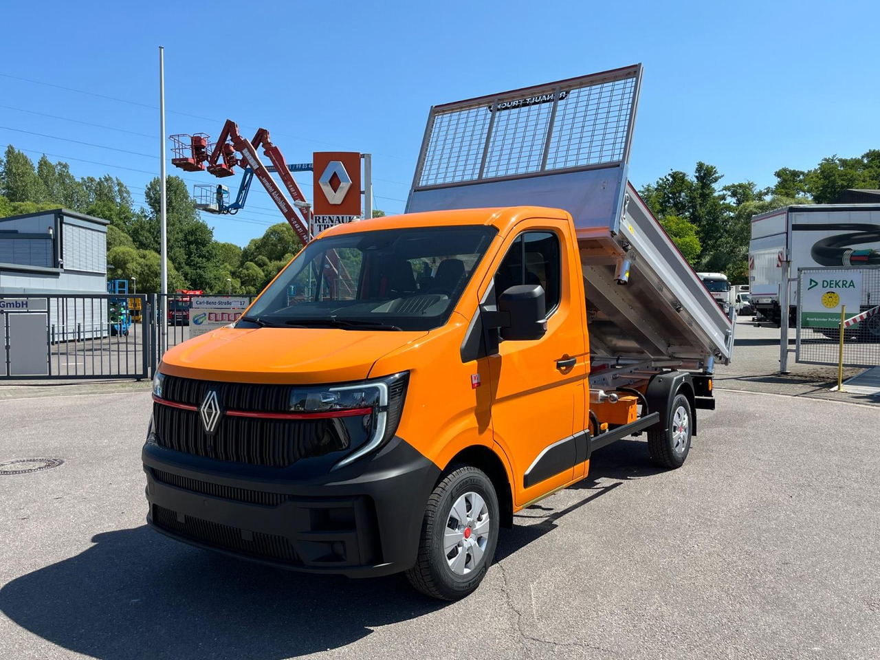Renault Master mit JPM Dreiseitenkipper - Varebil med tipp: bilde 1 Renault Master mit JPM Dreiseitenkipper - Varebil med tipp: bilde 1