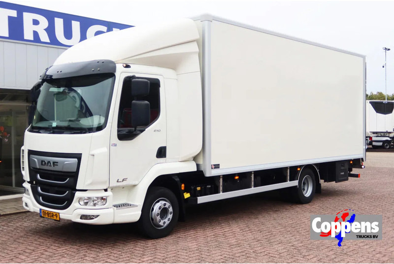 DAF LF 210 Bakwagen+ Dhollandia 1500 kg Comfort cabine - Skapbil: bilde 1 DAF LF 210 Bakwagen+ Dhollandia 1500 kg Comfort cabine - Skapbil: bilde 1