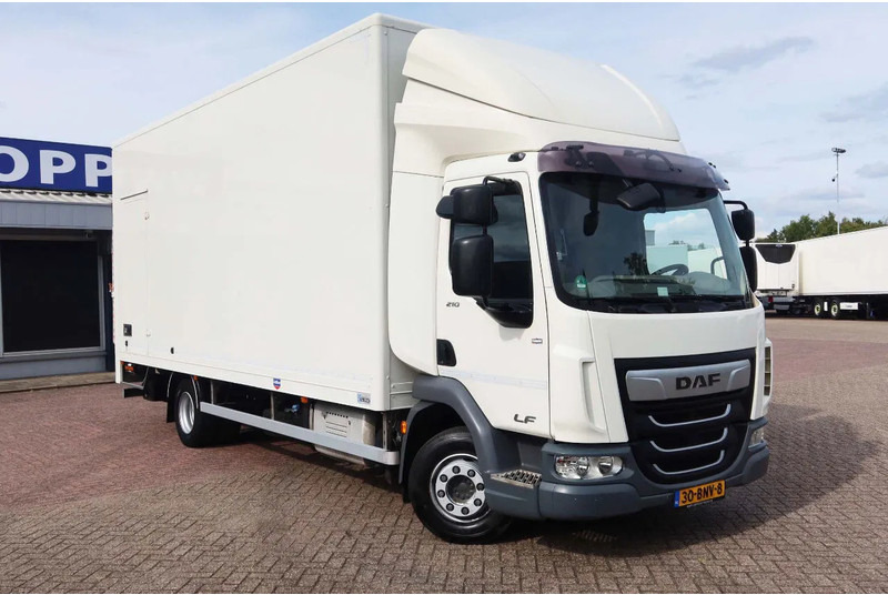 DAF LF 210 Bakwagen+ Dhollandia 1500 kg - Skapbil: bilde 2 DAF LF 210 Bakwagen+ Dhollandia 1500 kg - Skapbil: bilde 2