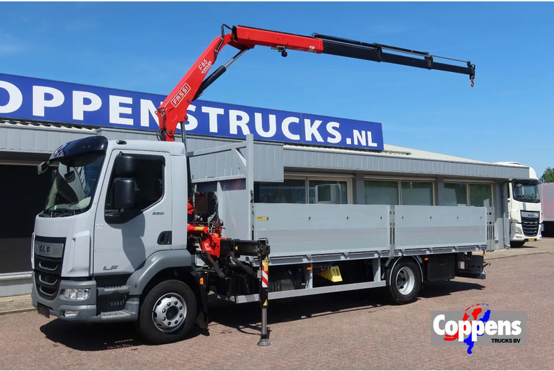 DAF LF 260 FA Openwagen + Kraan Fassi F85 B023+ Radio controle - Planbil: bilde 1 DAF LF 260 FA Openwagen + Kraan Fassi F85 B023+ Radio controle - Planbil: bilde 1