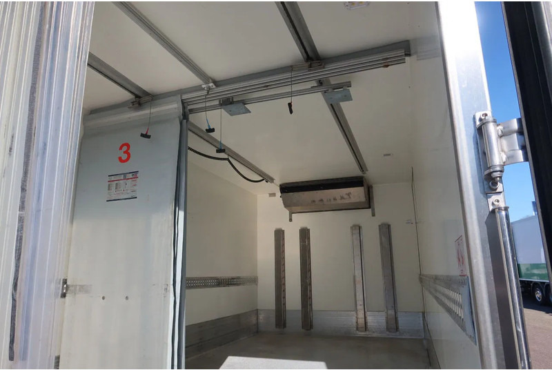 FUSO Canter Thermoking T 600R Koel/Vries + Laadklep - Lastebil med kjøl: bilde 3 FUSO Canter Thermoking T 600R Koel/Vries + Laadklep - Lastebil med kjøl: bilde 3