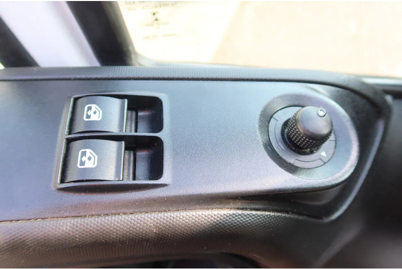 Iveco Daily 35S16 Bakwagen + Laadklep 750kg - Varebil med skap: bilde 5 Iveco Daily 35S16 Bakwagen + Laadklep 750kg - Varebil med skap: bilde 5