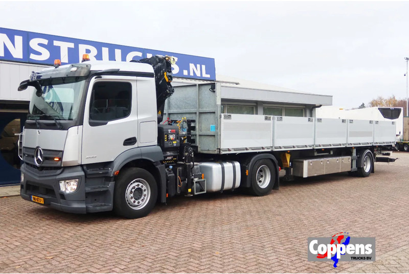 Mercedes-Benz Actros 2133 L Trekker + Hiab Kraan met City Trailer: OT-92-VD - Kranbil: bilde 1 Mercedes-Benz Actros 2133 L Trekker + Hiab Kraan met City Trailer: OT-92-VD - Kranbil: bilde 1