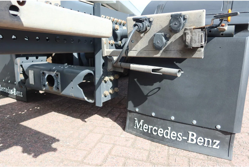 Mercedes-Benz Actros 2642 LL Giga Space Wisselbare opbouw/chassis cabine + lift as - Container-transport/ Vekselflak lastebil: bilde 5 Mercedes-Benz Actros 2642 LL Giga Space Wisselbare opbouw/chassis cabine + lift as - Container-transport/ Vekselflak lastebil: bilde 5