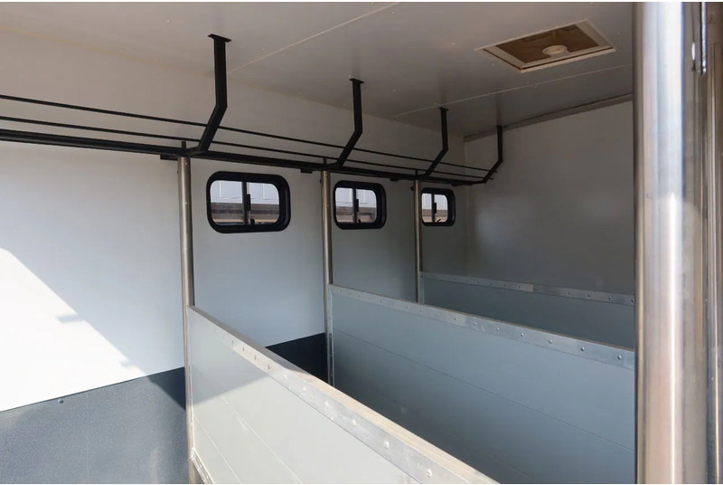 Mercedes-Benz Atego 816 L 3 Paarden/4 Ponies Nieuwe APK + nieuwe accu. - Hestebil: bilde 3 Mercedes-Benz Atego 816 L 3 Paarden/4 Ponies Nieuwe APK + nieuwe accu. - Hestebil: bilde 3